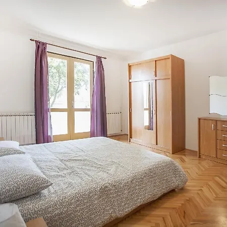 Herak * Ρόβινι